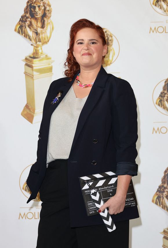 Elle fait son arrivée au casting de "Scènes de ménages" mais ce n'est pas tout !

Elodie Poux - 35ème cérémonie des Molières aux Folies Bergère à Paris le 6 mai 2024. © Coadic Guirec / Bestimage