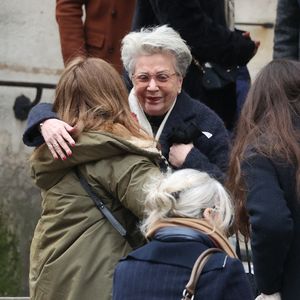 Françoise Laborde arrive à la cérémonie d'enterrement de Catherine Laborde à l'église Saint-Roch à Paris, France, le 6 février 2025. L'emblématique présentatrice météo de TF1 est décédée le 28 janvier 2025 à l'âge de 73 ans, des suites d'une démence à corps de Lewy, une maladie neurodégénérative dont Catherine Laborde souffrait depuis 2014. Photo par Jerome Domine/ABACAPRESS.COM