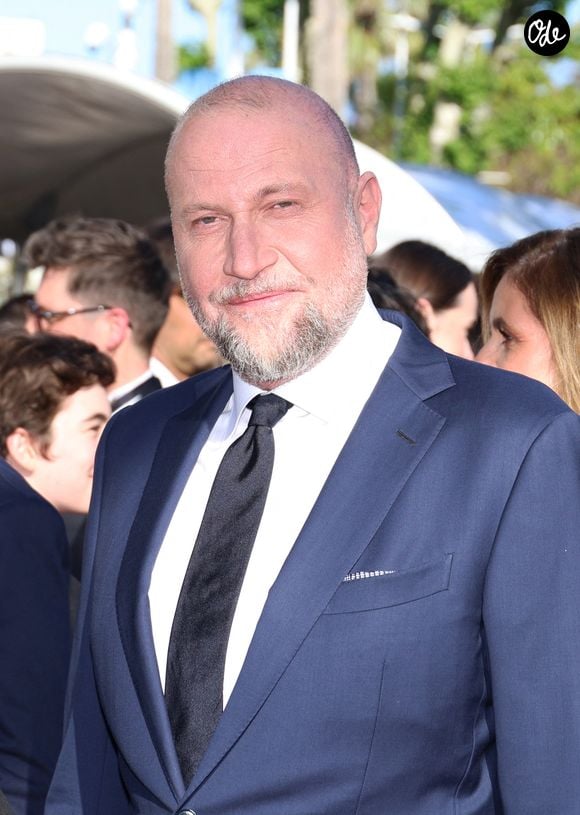 François Damiens - Montée des marches du film « Emilia Perez » lors du 77ème Festival International du Film de Cannes, au Palais des Festivals à Cannes. Le 18 mai 2024. © Agence / Bestimage
