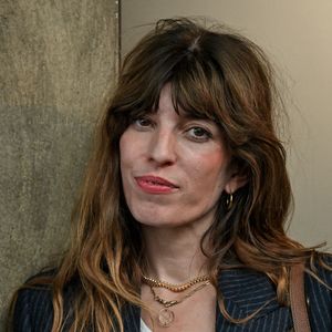 Récemment, Lou Doillon a aussi fêté l'anniversaire de sa demi-soeur Charlotte Gainsbourg le 21 juillet dernier

Lou Doillon assiste à la projection du film Boxes en hommage à sa mère Jane Birkin lors du 15e Festival du film Lumière à Lyon, France, le 22 octobre 2023. Photo par Julien Reynaud/APS-Medias/ABACAPRESS.COM