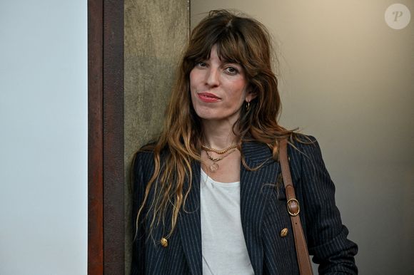 Récemment, Lou Doillon a aussi fêté l'anniversaire de sa demi-soeur Charlotte Gainsbourg le 21 juillet dernier

Lou Doillon assiste à la projection du film Boxes en hommage à sa mère Jane Birkin lors du 15e Festival du film Lumière à Lyon, France, le 22 octobre 2023. Photo par Julien Reynaud/APS-Medias/ABACAPRESS.COM