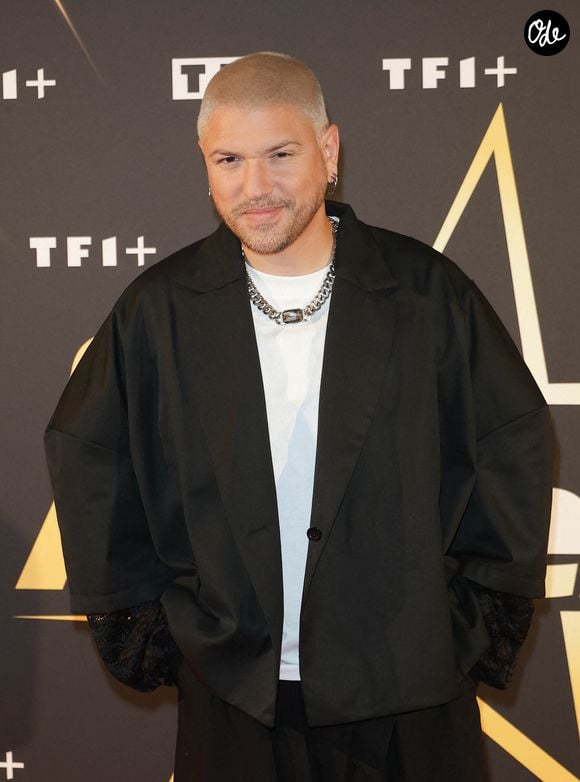 Certains internautes crient au complot, mais Mosimann est en total désaccord avec cette théorie.

Quentin Mosimann - Photocall des Profs de la Star Academy 2026 à Boulogne-Billancourt le 23 septembre 2026. © Coadic Guirec/Bestimage | 00771191