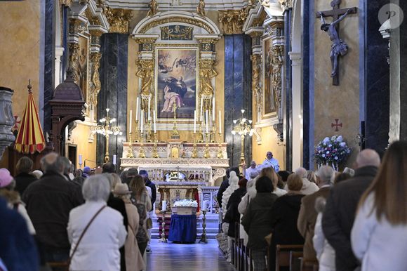 Cérémonie d'enterrement de la présentatrice de télévision Evelyne Leclercq à la cathédrale Sainte-Réparate de Nice, France, le 13 janvier 2026. Elle est décédée le 30 décembre 2025 (à l'âge de 74 ans) à Grasse. Photo par Laurent Coust/ABACAPRESS.COM