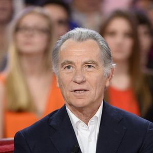 William Leymergie - Enregistrement de l'émission "Vivement Dimanche" à Paris le 1er Avril 2015. L'émission sera diffusée le 05 Avril 2015. Invité principal Sophie Davant. COADIC GUIREC / BESTIMAGE