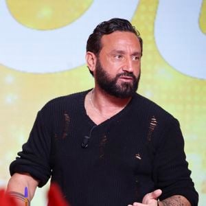 Exclusif - Cyril Hanouna, sur le plateau de l'émission TBT9 (Tout beau tout n9uf) présentée par C.Hanouna et diffusée en direct sur W9 à Paris le 1er décembre 2025. © Jack Tribeca / Bestimage