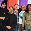 Julien, Nicolas, Quentin et Cliff : Laurent Voulzy présentent ENFIN ses 4 fils nés de 3 mères différentes, ils ne se ressemblent pas mais...