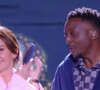 Sa compagne, Julia Vignali, apparaît en train de chanter aux côtés d’Ahmed Sylla. 

"La Chanson secrète" : Kad Merad était l'invité de l'émission avec Michèle Laroque le 26 décembre 2025 TF1