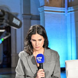 Apolline de Malherbe participe à un débat télévisé en vue des prochaines élections municipales sur BFMTV, au Palais de la Bourse à Lyon, en France, le 24 février 2026. Photo de Julien Reynaud/APS-Medias/ABACAPRESS.COM