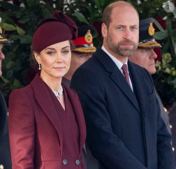 La veille, Kate Middleton lancera à ses côtés son traditionnel concert de chants de Noël à l'Abbaye de Westminster à Londres.

Le prince William, prince de Galles, et Catherine (Kate) Middleton, princesse de Galles, - Cérémonie d'accueil pour la visite d'État de l'émir du Qatar à Londres, le 3 décembre 2024.