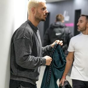 Tony Parker et Matt Pokora s'affrontent lors d'un match de basket par équipes dans le cadre d'une animation Radio Scoop au Gymnase Mado Bonnet à Lyon le 26 octobre 2023.

© Bestimage