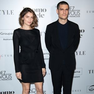 Naissance - Laetitia Casta maman pour la quatrième fois d'un petit garçon prénommé Azel - Laetitia Casta et son mari Louis Garrel lors de la première du film 'L'Homme fidèle' à Milan en Italie, le 6 avril 2019. © SGP Bestimage
