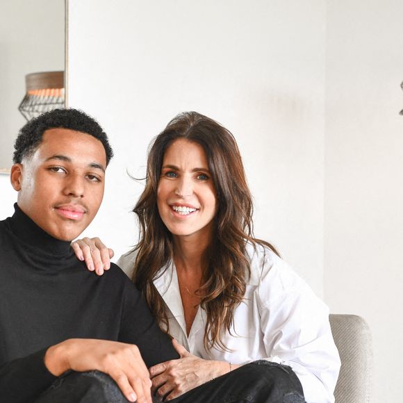 Exclusif -  Sandrine Diouf et son fils Isaac posent dans leur maison à Marseille, France, le 16 janvier 2021. © Jean-René Santini/Bestimage