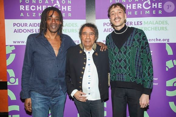 Laurent Voulzy et ses fils Julien et Cliff au Gala de la Fondation Recherche Alzheimer à l'Olympia à Paris le 17 mars 2025. Crédit Olivier Borde - Bertrand Rindoff/Bestimage
