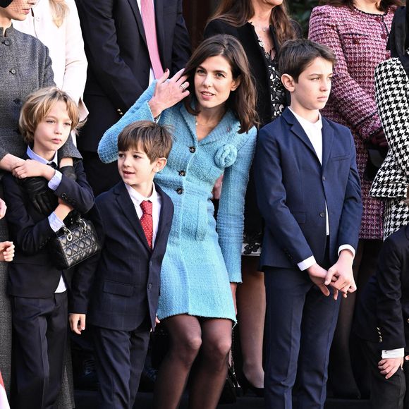 Ce sport, mélange de plusieurs sports de combats est aussi une façon de diffuser la culture et les valeurs monégasques...

Beatrice Borromeo, son fils Franceso Casiraghi, Charlotte Casiraghi ses fils Balthazar Rassam et Raphael Elmaleh dans la cour du Palais de Monaco lors des célébrations de la Fête Nationale à Monte-Carlo, Monaco le 19 novembre 2024. Photo by Stephane Cardinale/Pool/ABACAPRESS.COM