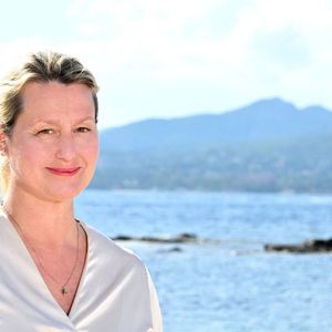 Exclusif -  Luana Belmondo, la célèbre cheffe romaine, prend les commandes de la cuisine de Gioia, la célèbre table tropézino-italienne située à Saint-Tropez dont Jean-Roch est le propriétaire. Ici, elle est dans Saint-Tropez, le 7 mai 2023.