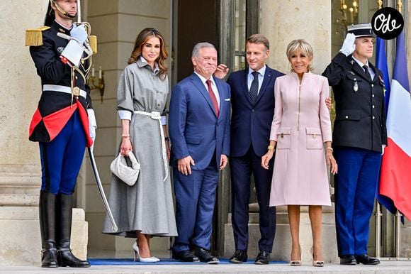 Le président français Emmanuel Macron et sa femme, la Première dame Brigitte Macron, reçoivent le roi Abdallah II de Jordanie et la reine Rania de Jordanie au palais présidentiel de l'Élysée à Paris, France, le 17 septembre 2026. © Christian Liewig/Bestimage