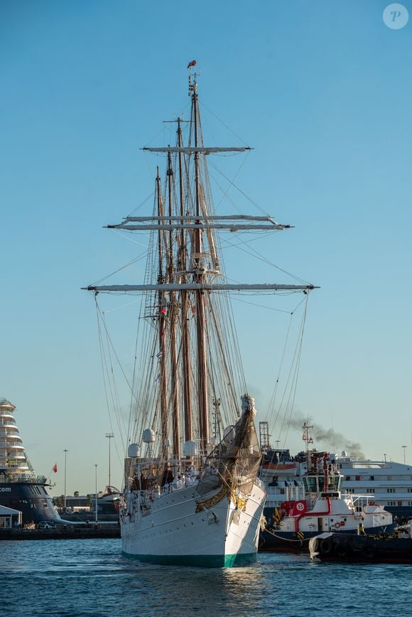 La princesse Leonor arrive avec le reste des aspirants sur le navire-école de la marine Juan Sebastián Elcano, à Las Palmas de Gran Canaria, Gran Canaria, Îles Canaries, Espagne, le 21 janvier 2025. © Europa Press Canarias/Bestimage