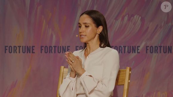 Meghan Markle a laissé entendre qu’elle prévoyait de publier des vidéos sur les réseaux sociaux mettant en avant des recettes de cuisine. La duchesse de Sussex a évoqué ce projet lors d’un événement organisé par le magazine américain Fortune dans le cadre de son sommet “Most Powerful Women”. Le 15 octobre 2025 @JLPPA / Bestimage