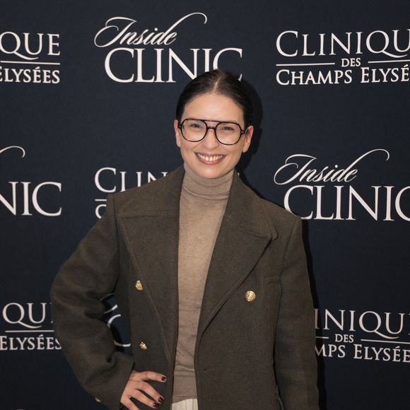 Lucie Bernardoni au photocall pour la soirée "Inside Clinic" à la clinique des Champs Elysées, à Paris, France, le 8 octobre 2025. © Florian Lavielle/Bestimage