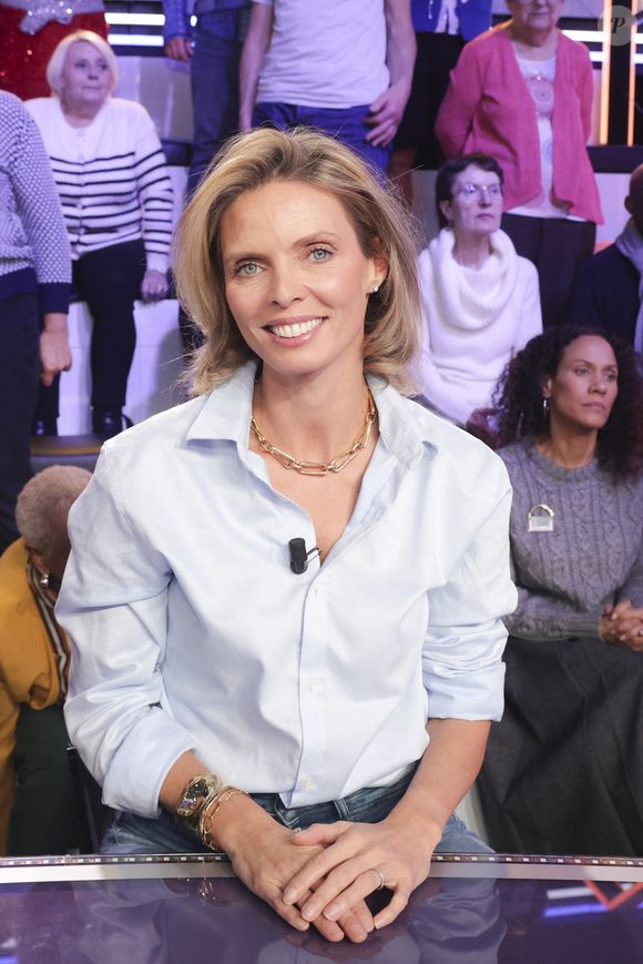 Exclusif - Sylvie Tellier sur le plateau de l’enregistrement de l’émission « Face à Hanouna » présentée par C.Hanouna et diffusée sur C8 le 16 novembre 2024, à Paris, France, le 14 novembre 2024. © Jack Tribeca/Bestimage