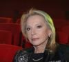 Malgré ses soucis de santé, elle a bien l'intention de continuer à faire rêver son public.

Véronique Sanson - Michel Fugain et Véronique Sanson se décorent mutuellement de l'Ordre des Arts et des Lettre à l'occasion du concert de Michel Fugain et de sa femme Sanda à Bobino, Paris le 27 janvier 2025. © Jack Tribeca / Bestimage