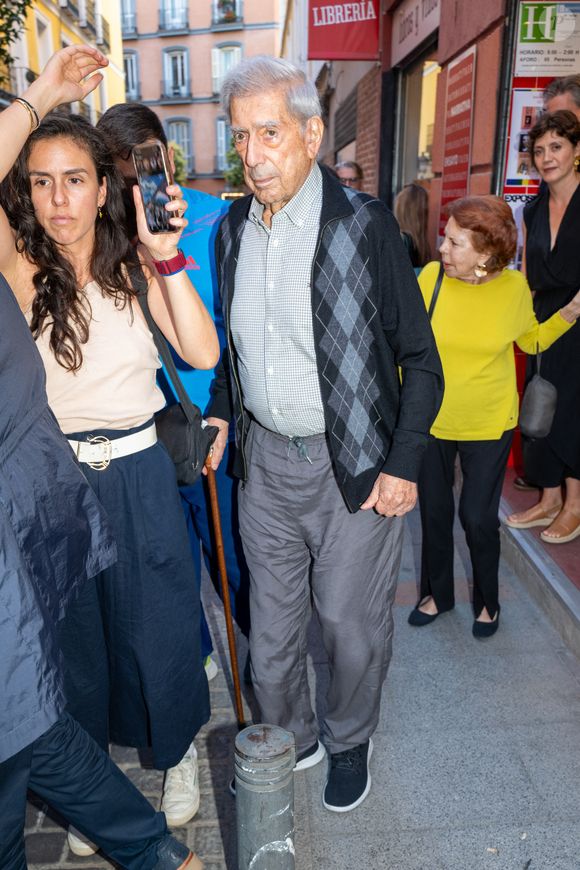 (ARCHIVE photo)

Mario Vargas Llosa and Patricia Llosa attend the presentation of Verónica Ramírez's book, July 2, 2024, in Madrid (Spain)
.

PEOPLE

José Oliva / Europa Press

07/02/2024