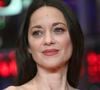 L’actrice, habituellement discrète, attire l’attention à chacune de ses apparitions publiques.
Marion Cotillard à la première du film "The Ice Tower" lors de la 75ème édition du festival international du film de Berlin, le 16 février 2025.
Photo : Action Press / Bestimage