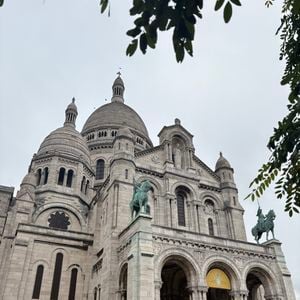 Le quartier de Montmartre reste tranquille malgré le tourisme, le 7 novembre 2025. Photo : Clara Carlesimo