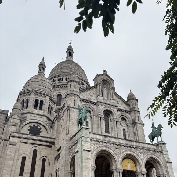 Le quartier de Montmartre reste tranquille malgré le tourisme, le 7 novembre 2025. Photo : Clara Carlesimo