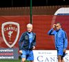 Le 30 octobre 2025 à Cannes, le stade Pierre de Courbertin a accueilli la première édition du "Match des Légendes" qui opposait d'anciens joueurs du club de la ville, à l'équipe des Etoiles, coachée par Didier Deschamps, l'actuel entraineur de l'équipe de France.


Didier Deschamps et Christian Karembeu durant la première édition du « match des légendes » opposant l'équipe des Légendes, les anciens de Cannes, à l'équipe des Etoiles avec pour capitaine Didier Deschamps, au stade Pierre de Coubertin à Cannes, le 30 octobre 2025. © Bruno Bebert / Dominique Jacovides / Bestimage