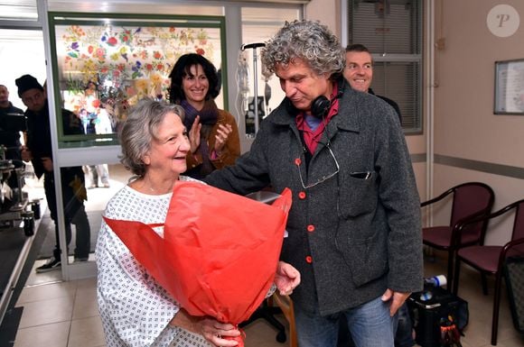 Stéphane Clavier a ensuite pris son envol en tant que réalisateur, en mettant en scène Thierry Lhermitte dans "Les Secrets professionnels du docteur Apfelglück", ou son frère dans "Lovely Rita, Sainte patronne des cas désespérés", avant de se consacrer à la publicité, puis à la télévision.

Marthe Villalonga et le réalisateur Stéphane Clavier, frère de Christian Clavier, lors du dernier jour de tournage du téléfilm "Frères à demi" à Roquebillière le 11 décembre 2015. © Bruno Bébert / Bestimage