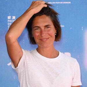 Elle a fomenté un mauvais coup qui a créé la panique pendant l'émission...

Mariage - Alessandra Sublet s'est mariée - Alessandra Sublet au photocall de la première édition du Festival du Film de Demain au Ciné Lumière à Vierzon, France, le 4 juin 2022. © Coadic Guirec/Bestimage