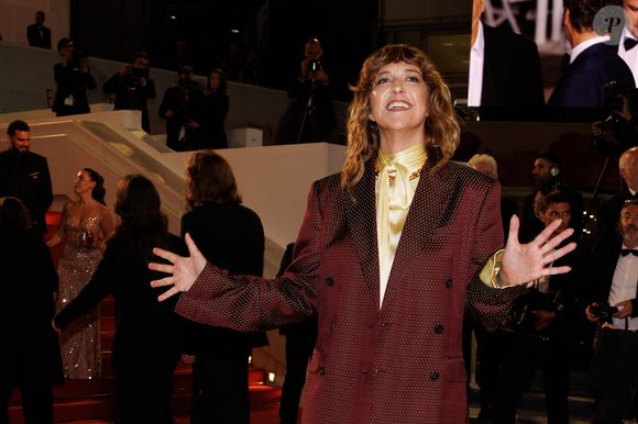 Daphné Bürki - Montée des marches du film " La femme la plus riche du monde " lors du 78ème Festival International du Film de Cannes, au Palais des Festivals à Cannes. Le 18 mai 2025 © Jacovides-Moreau / Bestimage