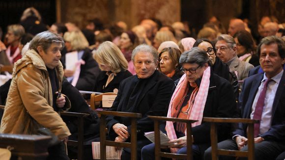 Ultime cérémonie à Paris pour Brigitte Bardot, un animateur emblématique a fait le déplacement