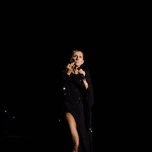 La chanteuse québécoise Céline Dion fait un retour triomphal sur scène à la Plénitude Arena pour le lancement de sa résidence à Paris, une série de seize concerts programmés jusqu'au 17 octobre 2026.

Photo : Agence / Bestimage