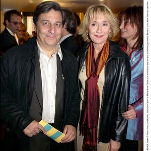 © Serge Arnal/ABACA. 44984-7. Paris-France, 24/04/2003. Christian Clavier et Marie-Anne Chazel a la celebration des 200 ans de la boutique Arthus-Bertrand place Saint-Germain des Pres.