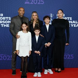 Thierry Henry en famille à la cérémonie BBC Sports Personality of the Year 2025 qui a eu lieu à MediaCity, Salford. @Backgrid UK/ Bestimage