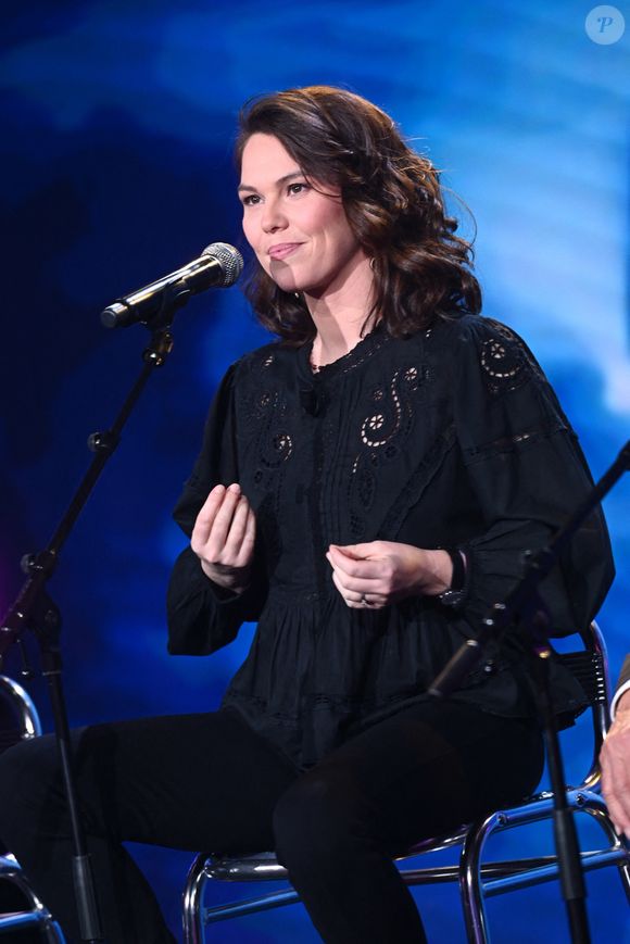 Exclusif - Clémence Ansault lors de l'enregistrement de l'émission "Famille je vous aime" présentée par M.Drucker et qui sera diffusée le 29 décembre sur France 3, au studio Rive gauche, à Paris, France, le 2 décembre 2025. © Gaffiot-Perusseau/Bestimage