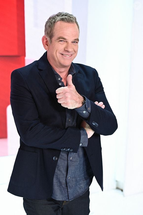 Mais aujourd'hui, il rattrape le temps perdu avec elle. 

Garou - Enregistrement de l'émission "Vivement dimanche" au studio Gabriel, présentée par M.Drucker. © Guillaume Gaffiot / Bestimage