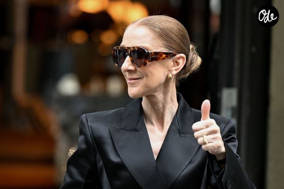 Céline Dion devant l’hôtel Royal Monceau à Paris, le 3 Septembre 2026. 

© Lionel Urman/PsnewZ/Bestimage