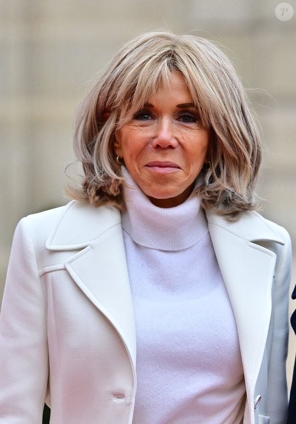 La Première Dame française Brigitte Macron accueille son homologue de la République d'Angola au palais présidentiel de l'Élysée, à Paris le 16 janvier 2025. © Christian Liewig/Bestimage