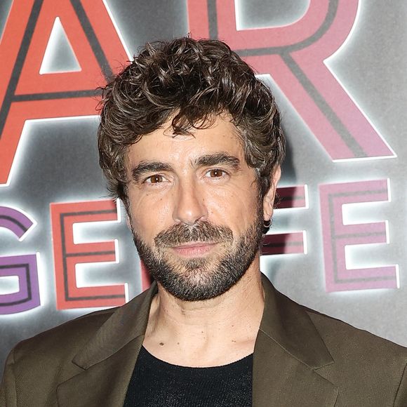 Agustin Galiana est l'Espagnol préféré des Français : après des débuts dans la danse, puis la comédie, de l'autre côté des Pyrénées, il s'est en effet fait connaître dans l'Hexagone en jouant dans "Clem", puis en participant à "Danse avec les stars".

Agustin Galiana - Avant-première du film "Becoming Karl Lagerfeld" au cinéma Le Grand Rex à Paris. © Coadic Guirec/Bestimage