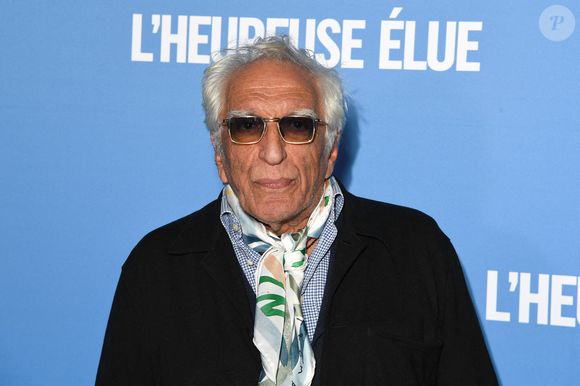 Tout le monde s'en fichait

Gérard Darmon assiste à la première de L'Heureuse Elue qui se tient à l'UGC Bercy à Paris, France, le 11 septembre 2024. Photo par Lionel Urman/ABACAPRESS.COM