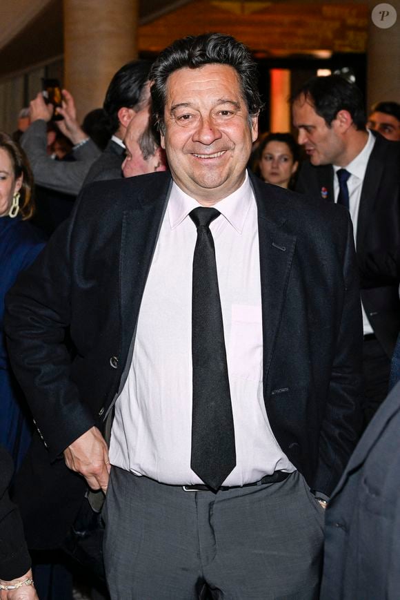 Il a aussi accompagné pendant de longues années l'humoriste Laurent Gerra. 

Laurent Gerra lors du dîner annuel du Conseil de Coordination des Organisations Arméniennes (CCAF) le 11 mars 2025 à Paris, France. Photo par Victor Joly/ABACAPRESS.COM