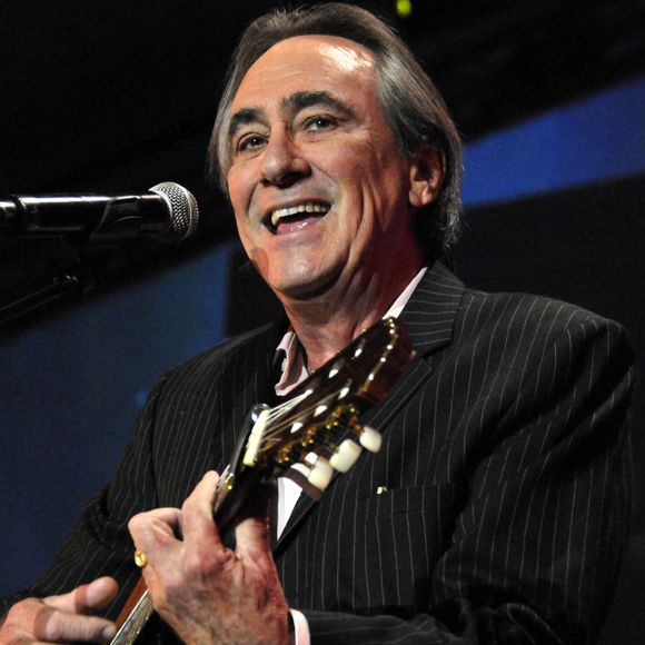 Philippe Lavil donne également régulièrement des concerts.
Philippe Lavil lors des Trophees APAJH 2017 à Paris, France, le 7 novembre 2017. Photo Alain Apaydin/ABACAPRESS.COM