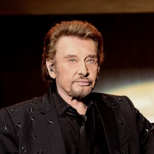 Le beau geste de Cameron Smet pour les 7 ans de la disparition de Johnny Hallyday

Exclusif - Eddy Mitchell, Johnny Hallyday et Jacques Dutronc lors du concert des "Vieilles Canailles" à l'AccorHotel Arena à Paris. © Andred / Bestimage