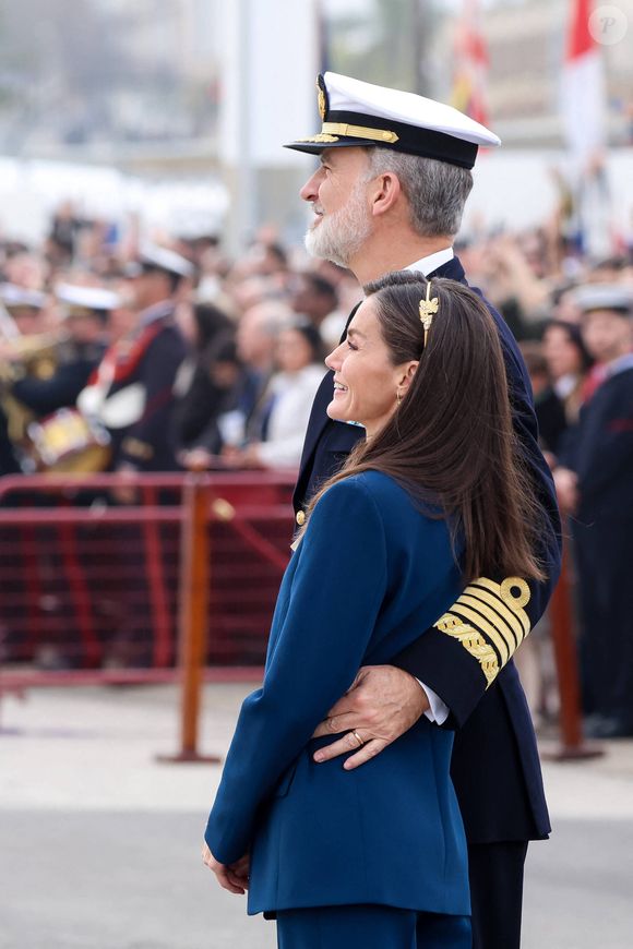 Le roi Felipe VI et la reine Letizia d'Espagne président les adieux du « Juan Sebastián de Elcano » avec l'Infante Leonor comme aspirante à Cadix - King Felipe, Farewell ceremony on the occasion of the departure of the training ship ‘Juan Sebastián de Elcano’ in the port of Cadiz, Spain, 11 January 2025. ( DANA-No: 02576882 )