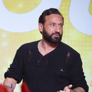 Exclusif - Cyril Hanouna, sur le plateau de l'émission TBT9 (Tout beau tout n9uf) présentée par C.Hanouna et diffusée en direct sur W9 à Paris le 1er décembre 2025. © Jack Tribeca / Bestimage