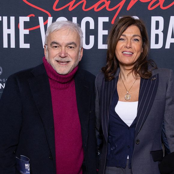 Pascal Praud a assisté avec sa compagne Catherine Bancarel au spectacle "The Voice Is Back - 110e anniversaire de Franck Sinatra" à la Salle Pleyel.

Pascal Praud, Catherine Bancarel assistent au spectacle The Voice Is Back - 110e anniversaire de Franck Sinatra à la Salle Pleyel à Paris, France. Photo par Nasser Berzane/ABACAPRESS.COM