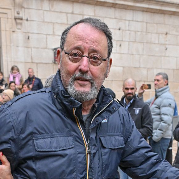 Jean Reno assistant à la 164e Vente des Vins des Hospices de Beaune à Beaune, France. Photo de Julien Reynaud/APS-Medias/ABACAPRESS.COM